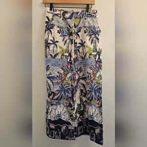 Joie Blue and White Patterned Garment